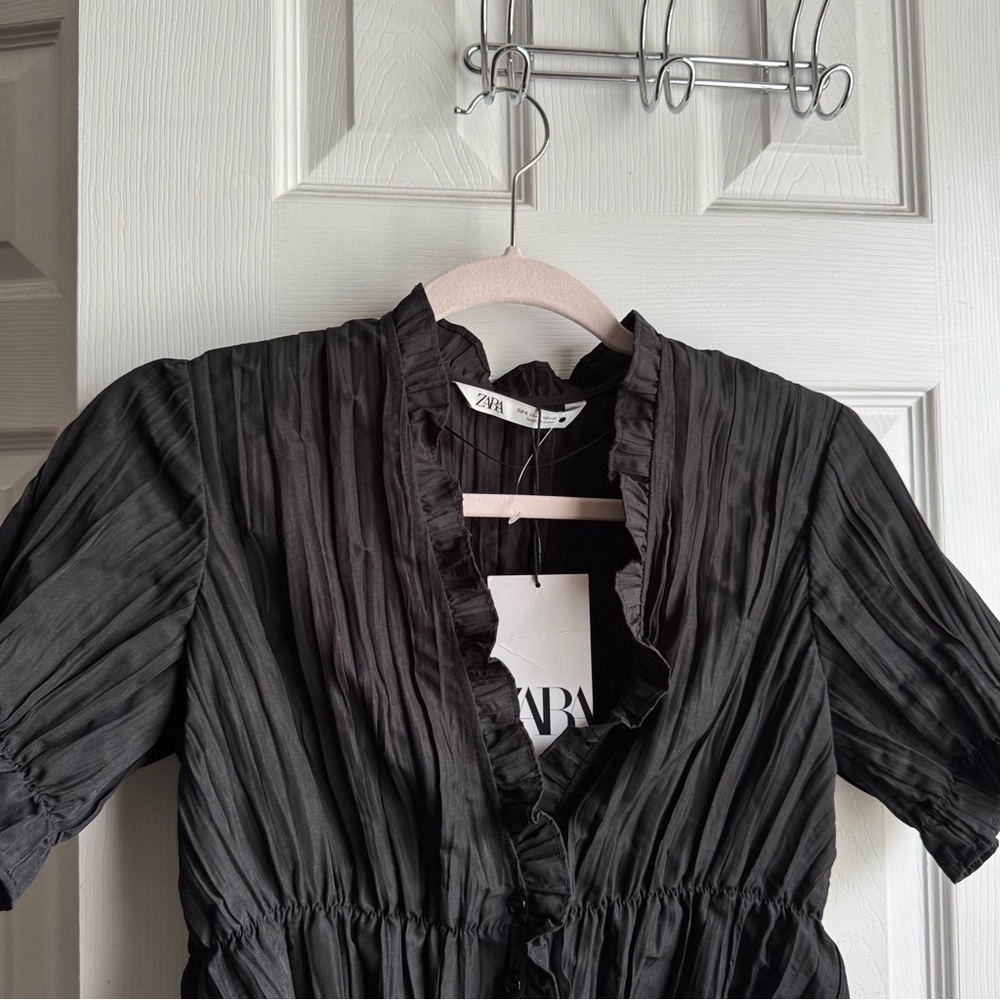 Zara Black Ruffled Top - Picture 2 of 4
